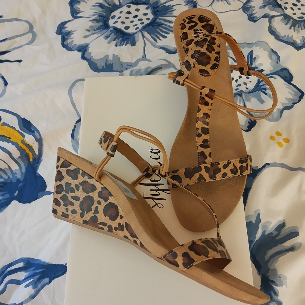 Style & Co Leopard Print Wedges sz 10 NWB